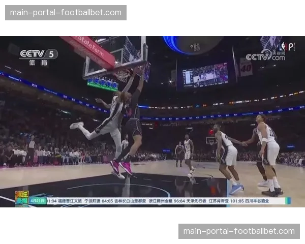 文班亚马全票当选NBA最佳防守球员，创历史首人纪录